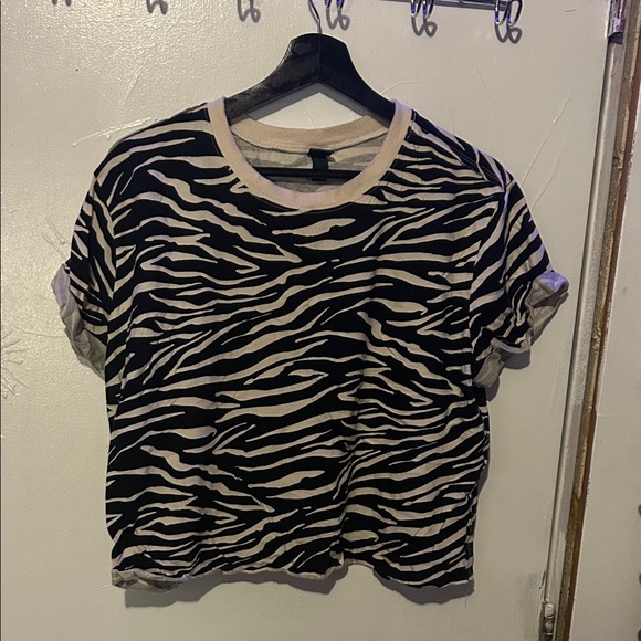 Wild Fable Black and Cream Zebra Print Tee - Picture 1 of 1
